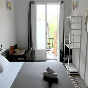 Fabrizzio's Petit Hostel
