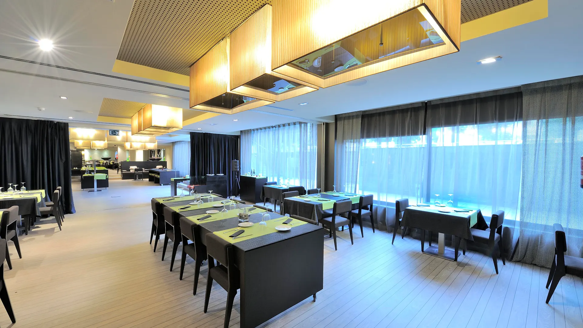 Grums Hotel & Spa Barcelona